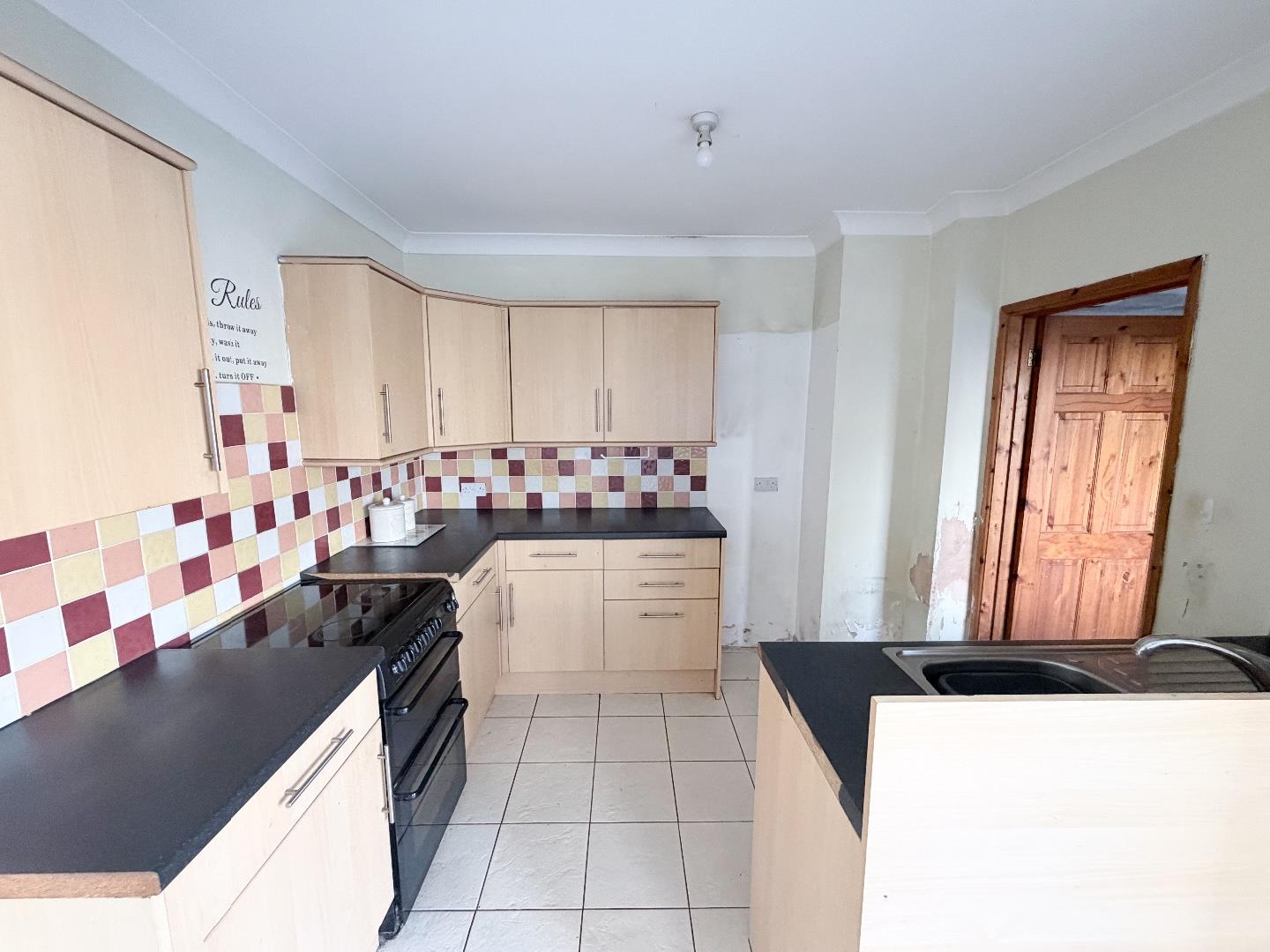The Avenue, Tonyrefail, Porth, Rhondda Cynon Taff, CF39 8PR